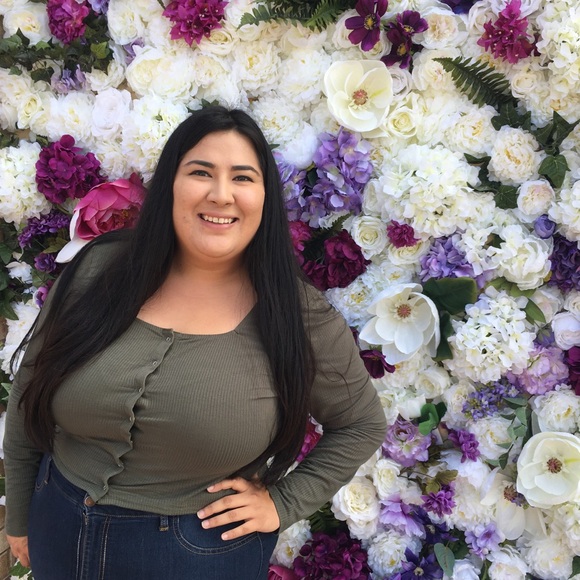 Meet your Posher, Jackie - Picture 1 of 1